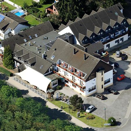 Land-Gut-Hotel Zum Alten Forsthaus - Aufladestation Fur Elektroautos Hurtgenwald Ngoại thất bức ảnh